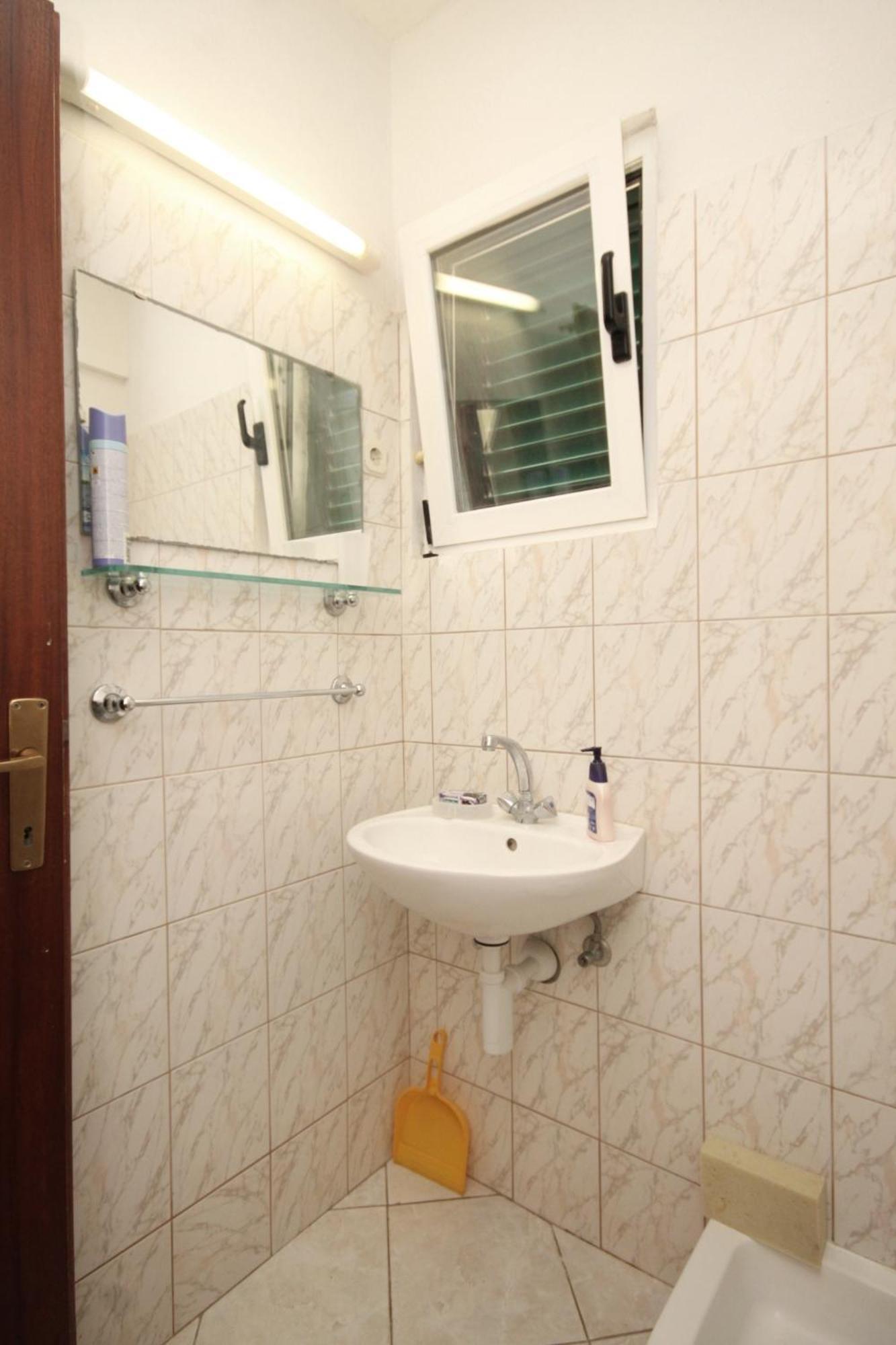 Apartments By The Sea Rukavac, Vis - 2478 Rukavac  Bilik gambar